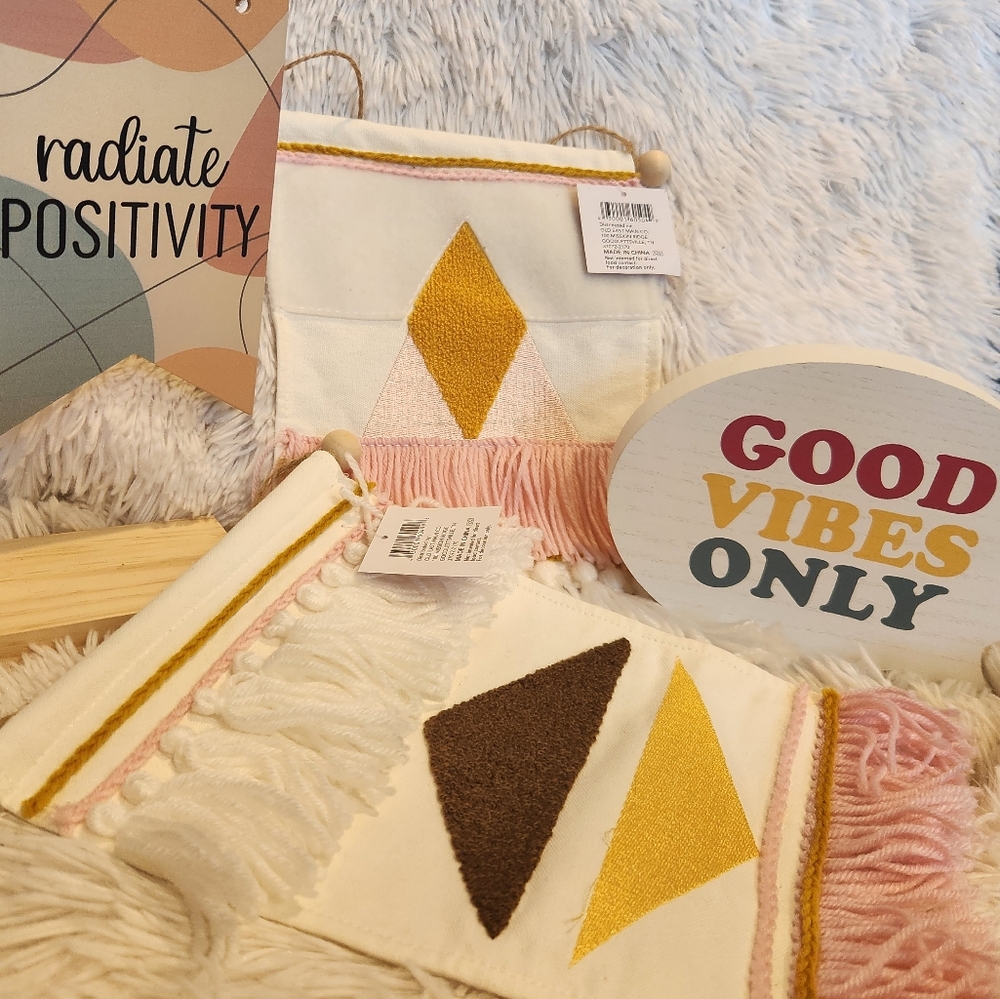 Colorful Wall Decor Set with Positive Messages